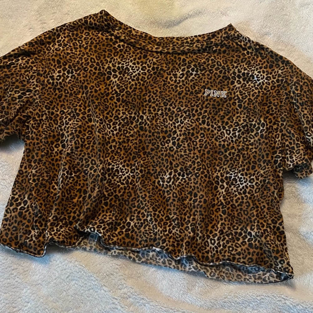Cropped Leopard Print Shirt